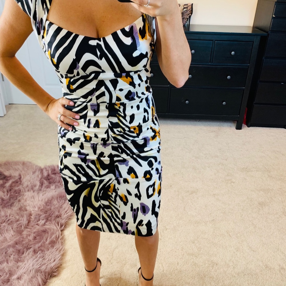 Dress - Picture 2 of 5